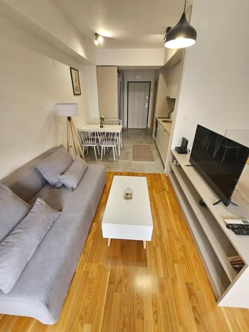 Milo Apartment Skopje Buitenkant foto